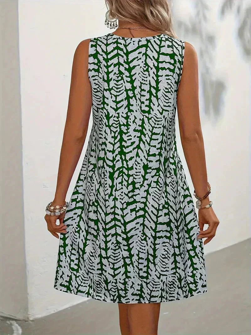 Chic Collection | Women's Summer Dress with Abstract Pattern & Cut-Out Detail | Effortless Style for Warm Weather Outings 7
