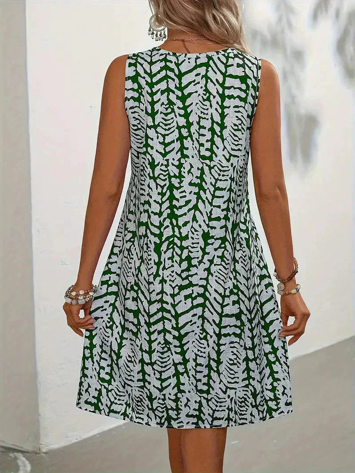 Chic Collection | Women's Summer Dress with Abstract Pattern & Cut-Out Detail | Effortless Style for Warm Weather Outings 7