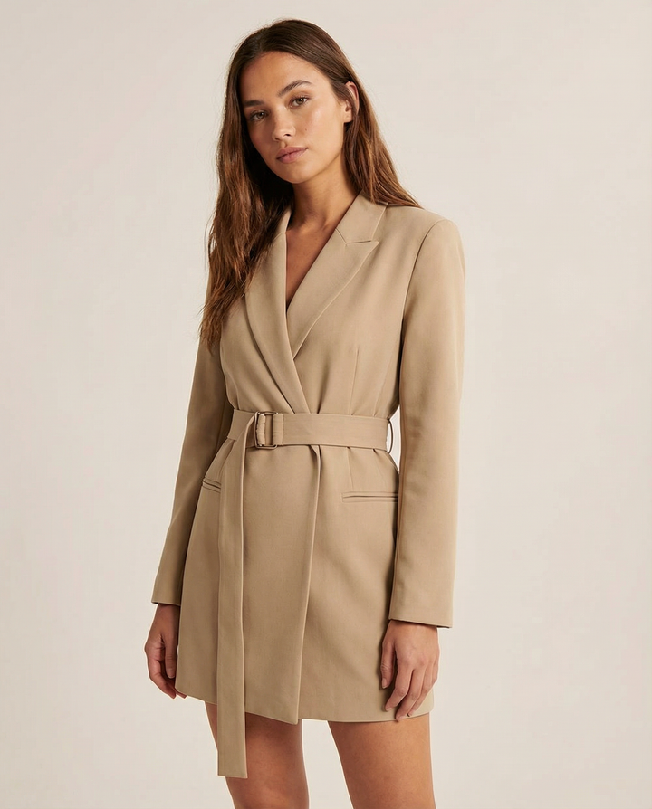 Elegant Casual Blazer | Tailored Fit White Jacket with Chic Design | Versatile Styling for Professional and Casual Occasions 1