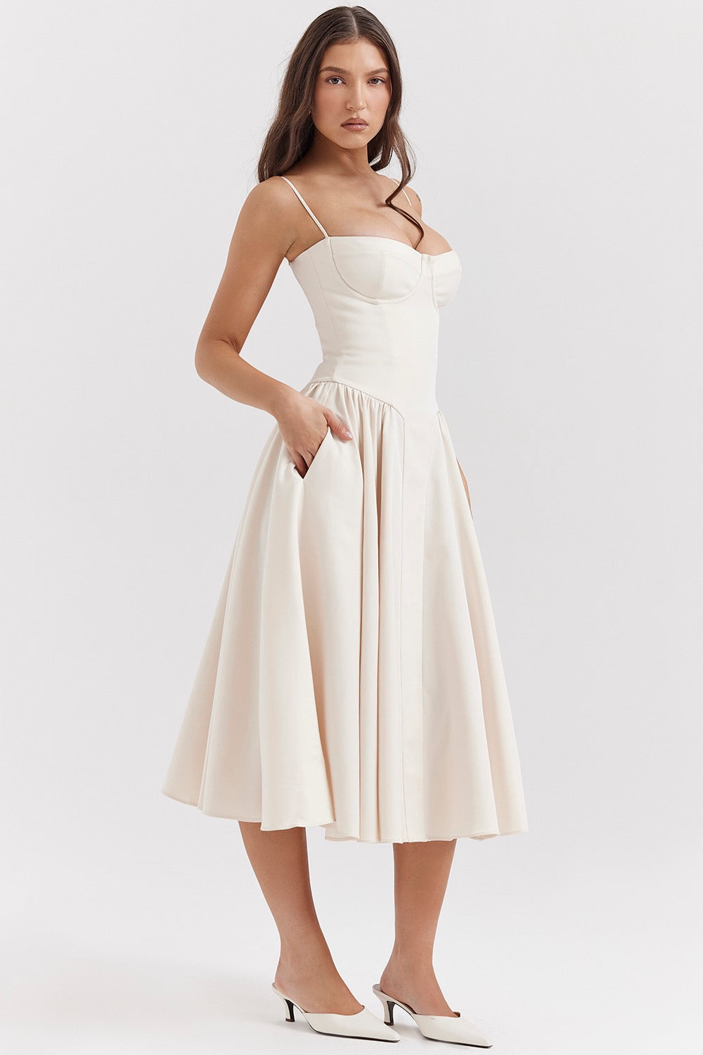 Elegant Midi Dress | Flattering Design with Comfortable Fit | Versatile Style for Any Occasion 1