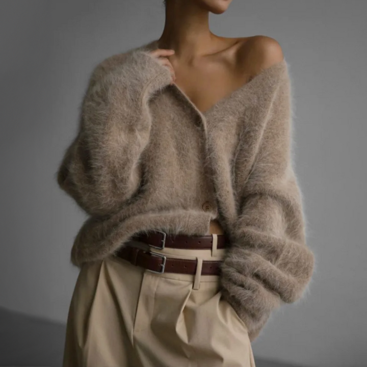 Elise Collection | Cashmere Sweater for Women with Flattering Fit | Luxurious Comfort for Every Occasion 1
