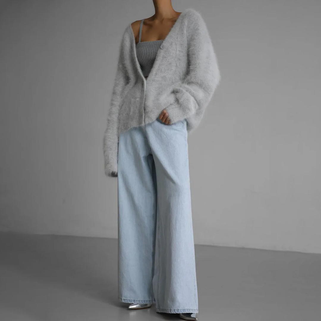 Elise Collection | Cashmere Sweater for Women with Flattering Fit | Luxurious Comfort for Every Occasion 8