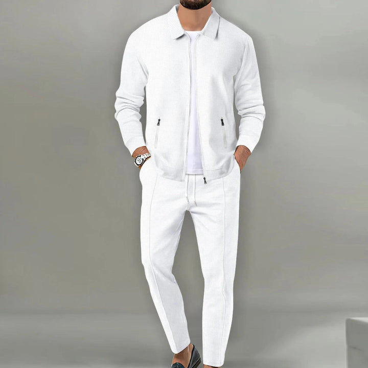 Modern Men's Tracksuit | Lightweight Zip Jacket & Tapered Joggers for Effortless Style 1