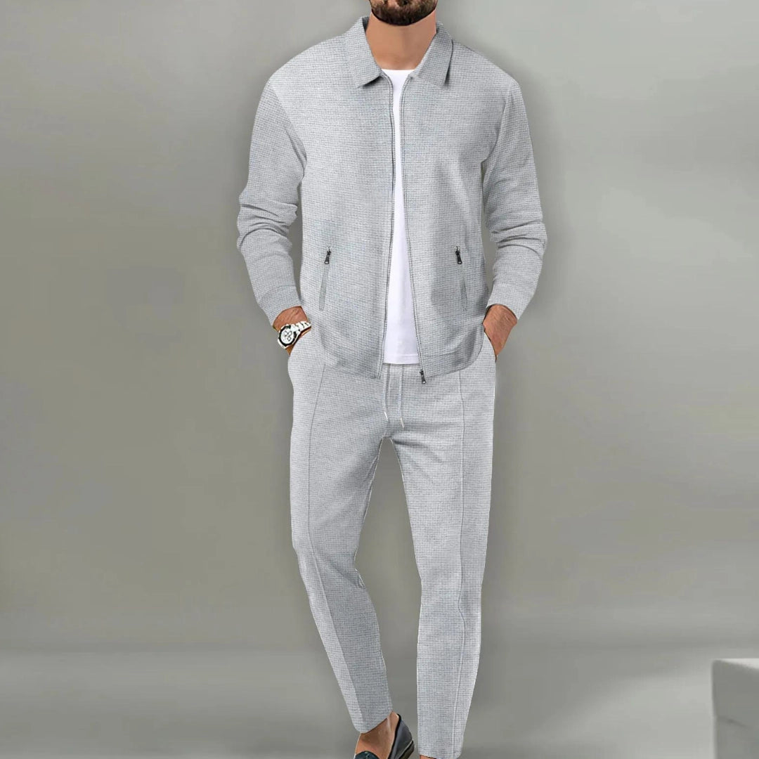 Modern Men's Tracksuit | Lightweight Zip Jacket & Tapered Joggers for Effortless Style 3